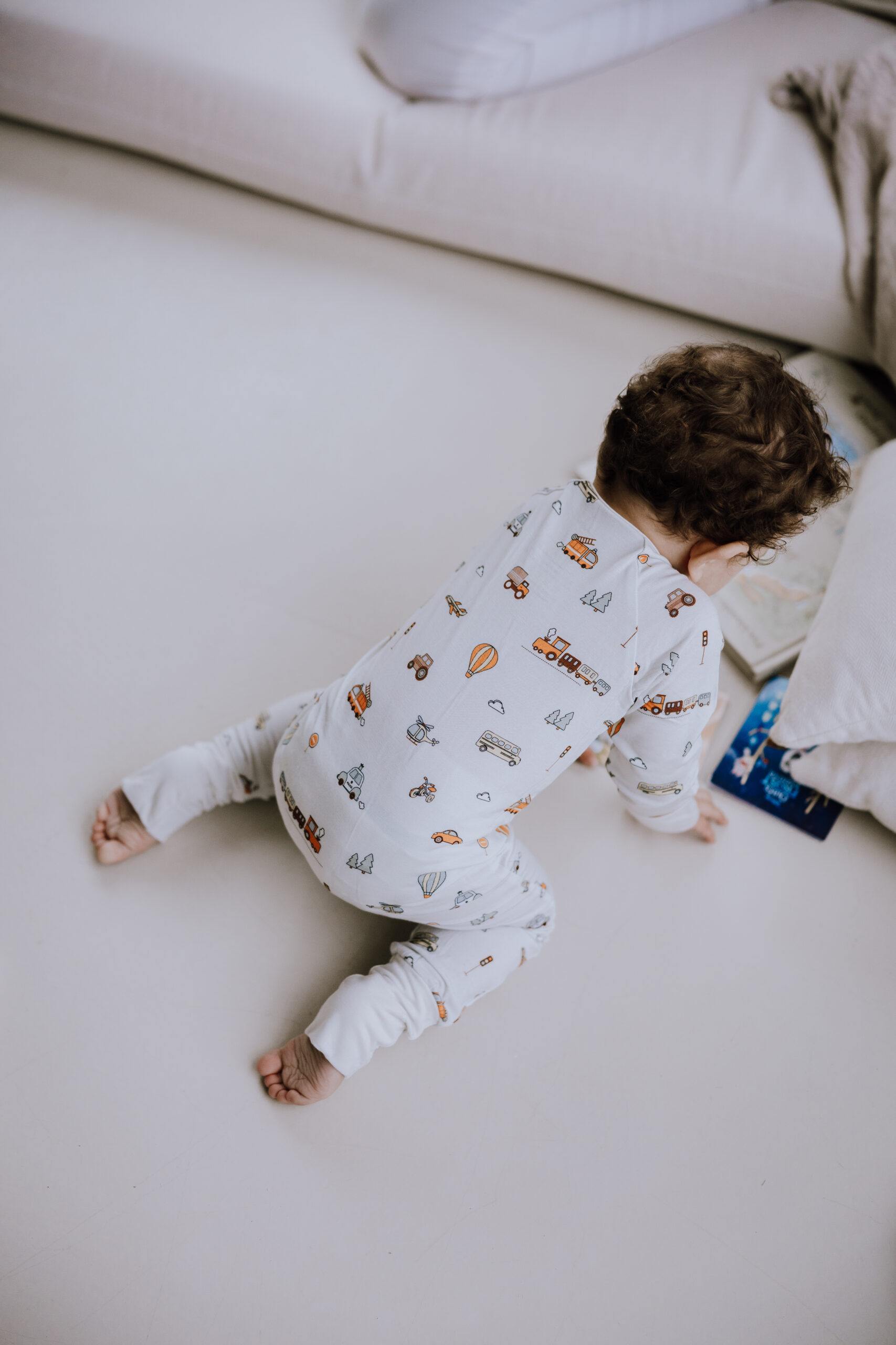 Onesie i bambusviskose med lynlås - vehicles print - Billede 5